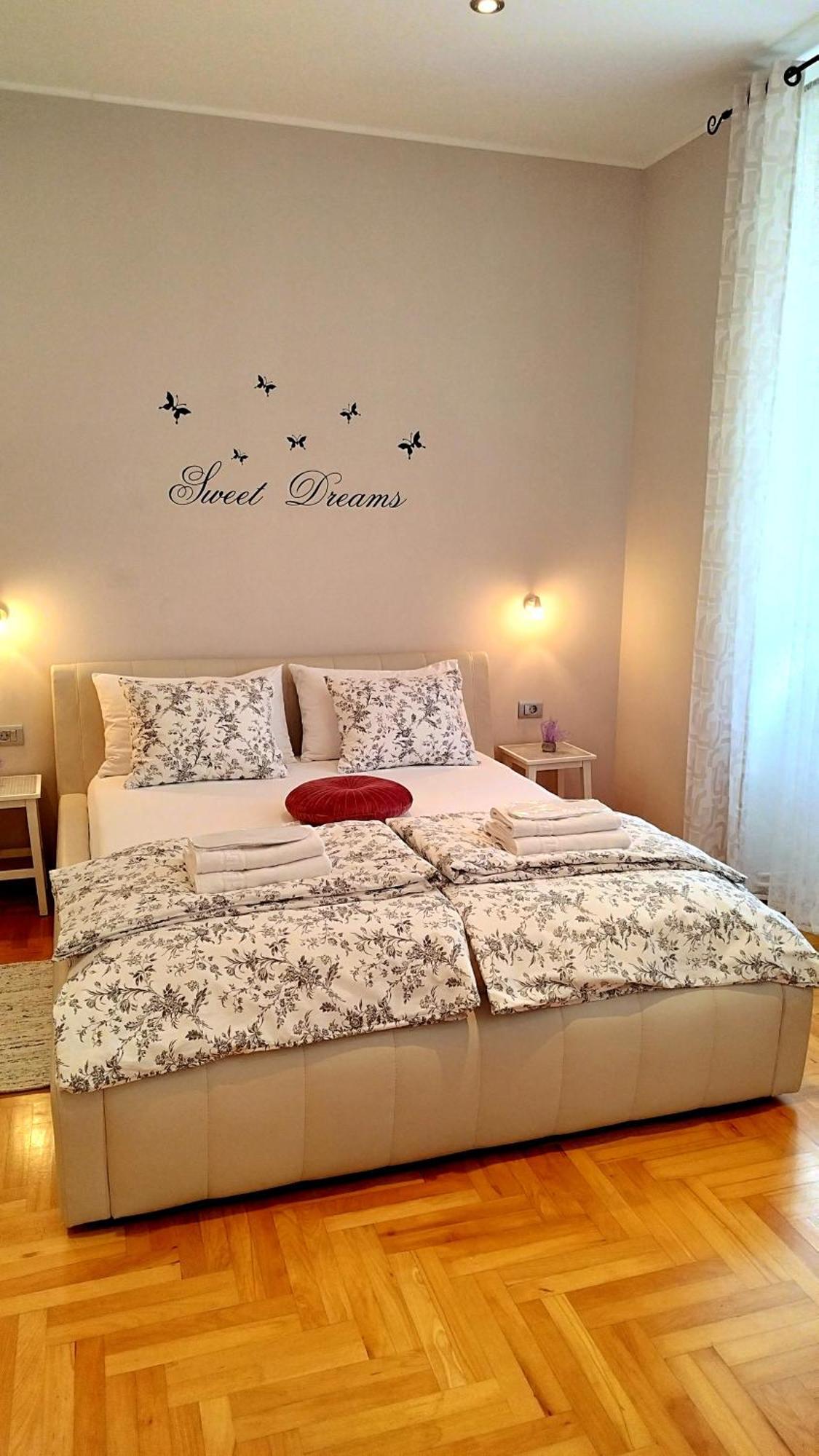 Lavender - City Room With Free Parking Пула Экстерьер фото