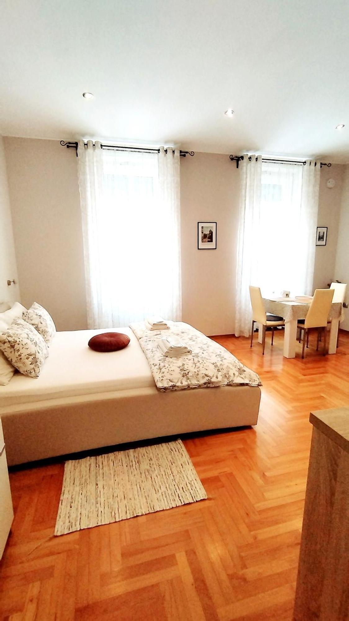 Lavender - City Room With Free Parking Пула Экстерьер фото