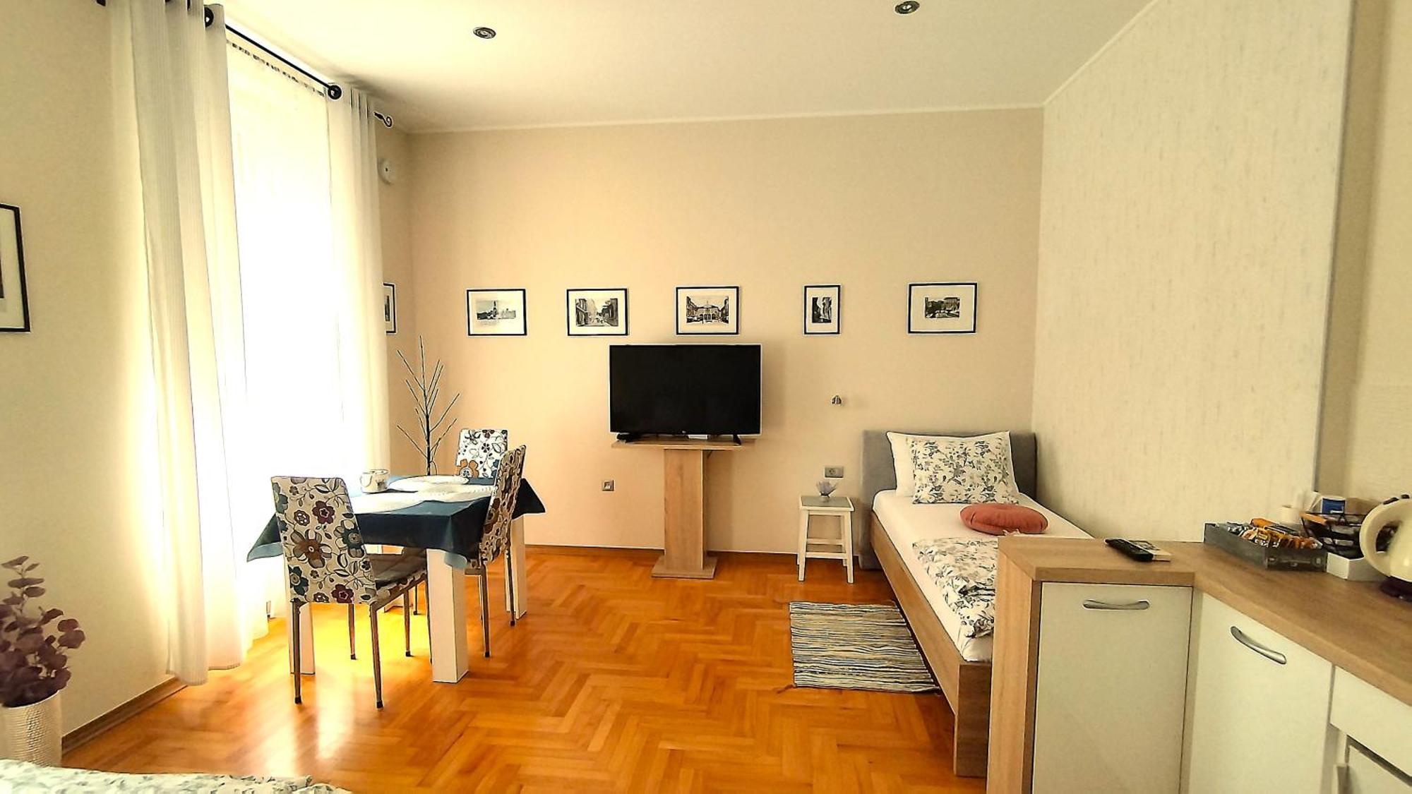 Lavender - City Room With Free Parking Пула Экстерьер фото